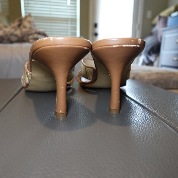 Etienne Aigner Kitten Heels Sandals - Picture 8 of 8